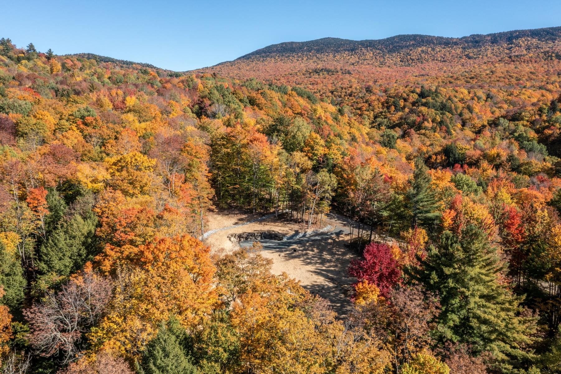 1243 North Hollow Road
