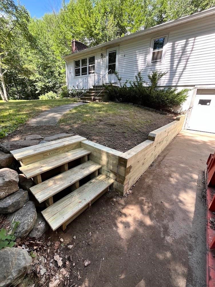 Photo of 5 Driftwood Road, Derry, NH 03038 (MLS # 5106450)