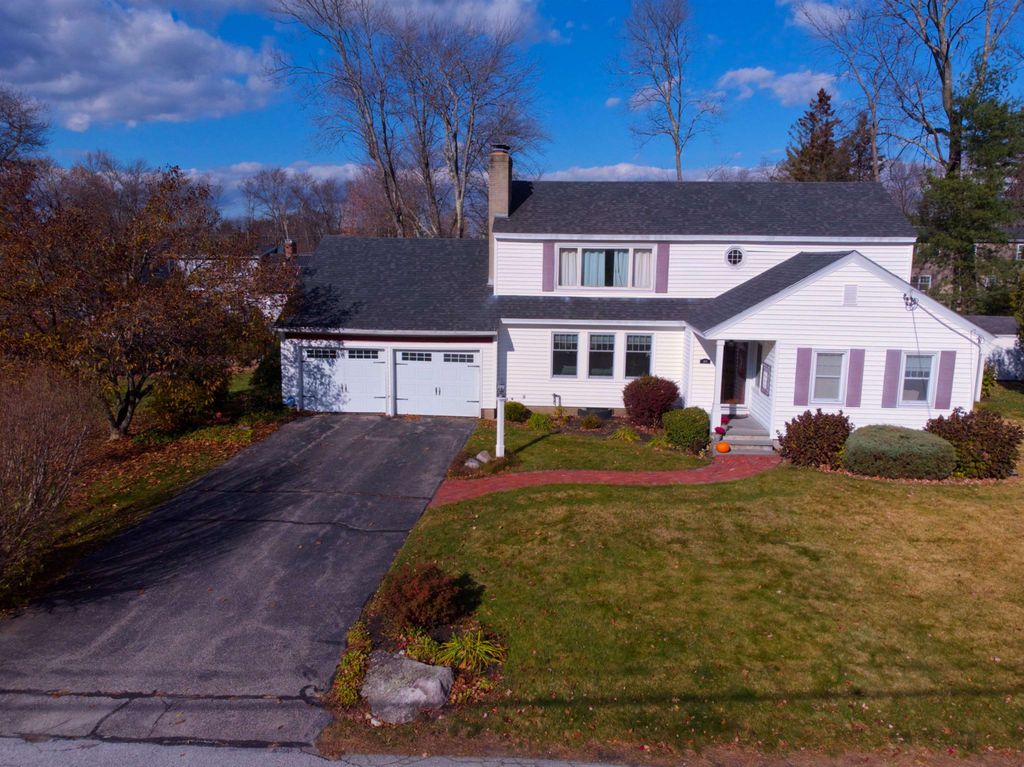 Photo of 104 North Gate Road, Manchester, NH 03104 (MLS # 5091001)