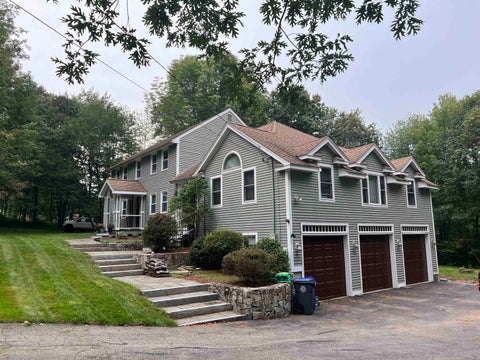 Photo of 25 Hickory Road, Hampstead, NH 03841 (MLS # 5109664)