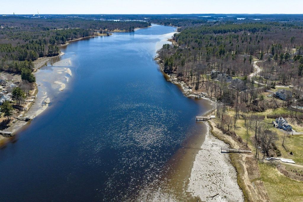 Photo of 16 Isaac Lucas Circle, Dover, NH 03820 (MLS # 5083165)