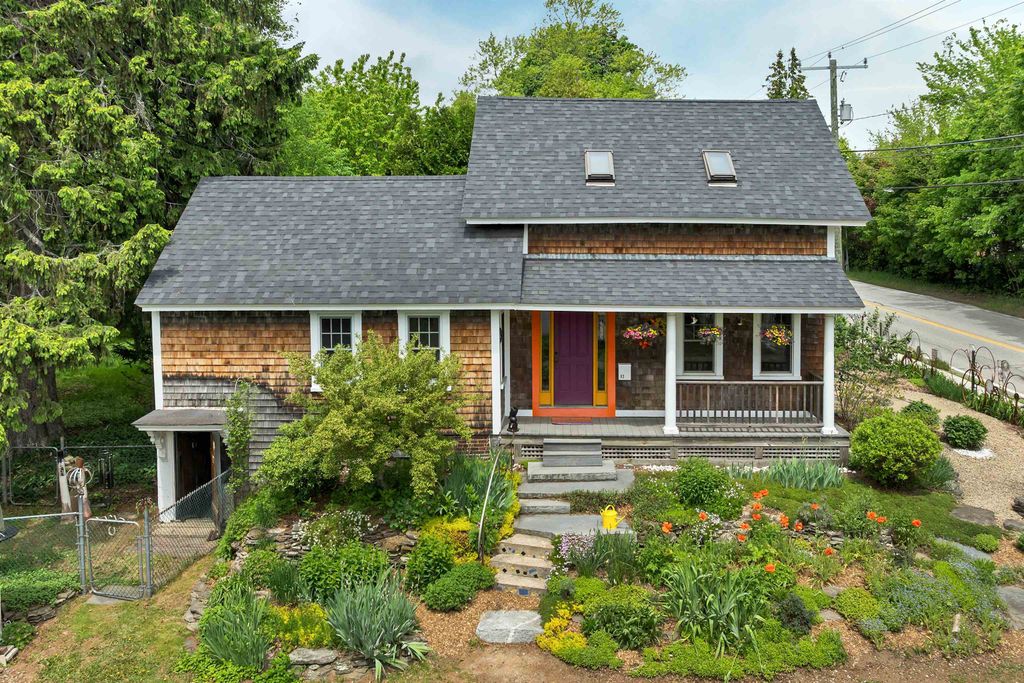 Photo of 93 Stark Avenue, Dover, NH 03820 (MLS # 5090678)