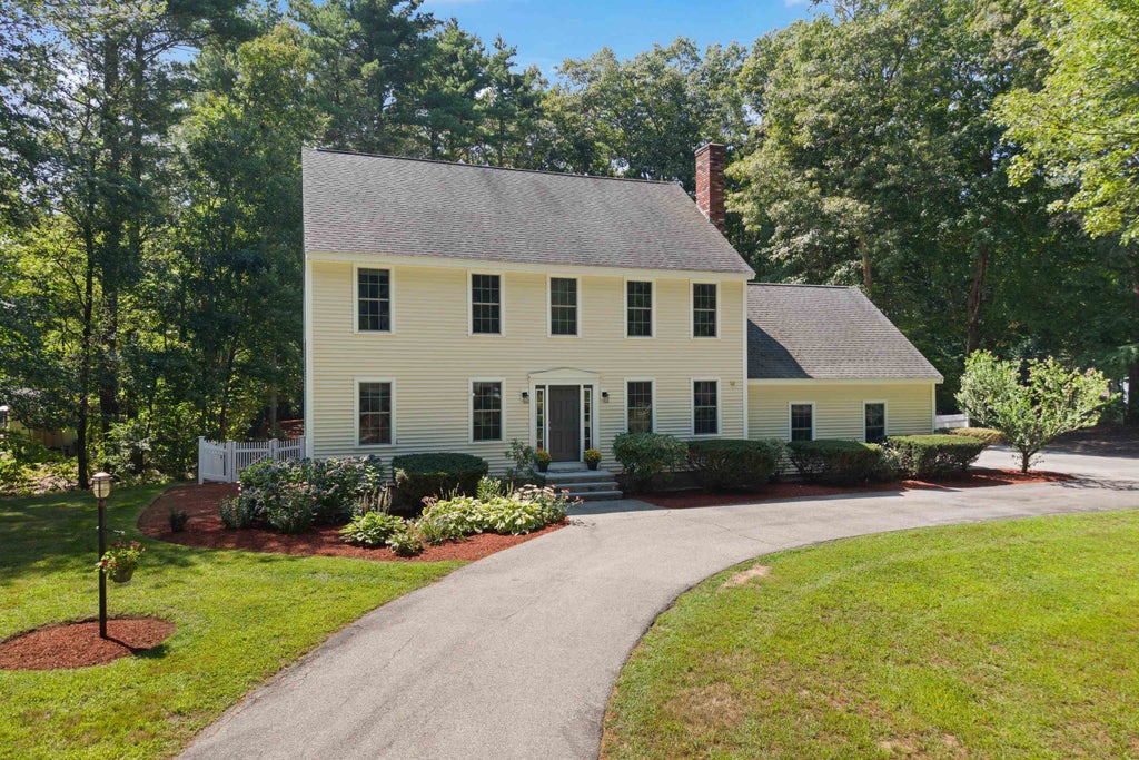 Photo of 1 Telo Road, Windham, NH 03087 (MLS # 5106972)