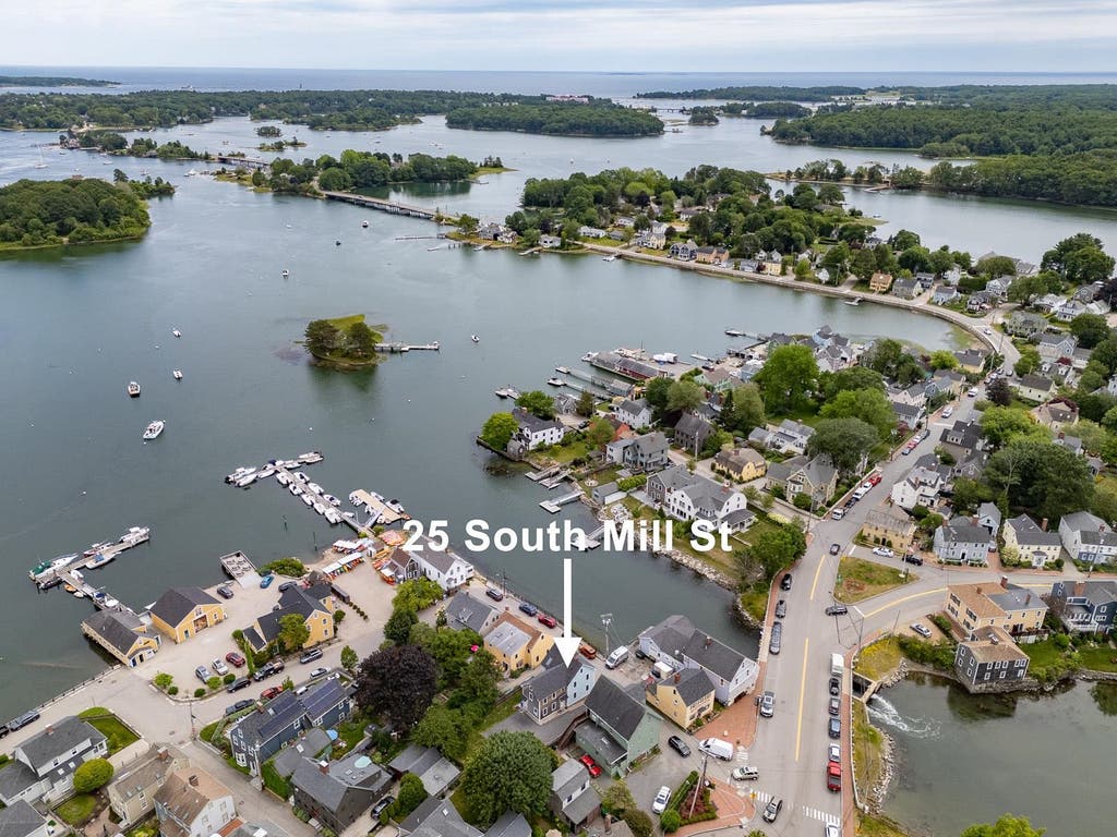 Photo of 25 South Mill Street, Portsmouth, NH 03801 (MLS # 5073158)