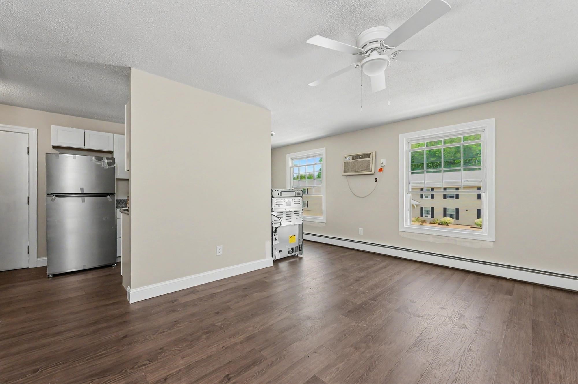 89 Winnacunnet Road 8