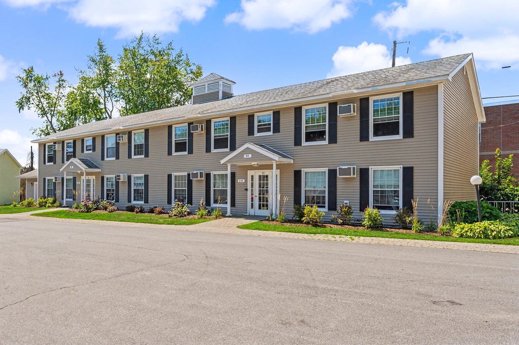 Photo of 89 Winnacunnet Road #8, Hampton, NH 03842 (MLS # 5107598)