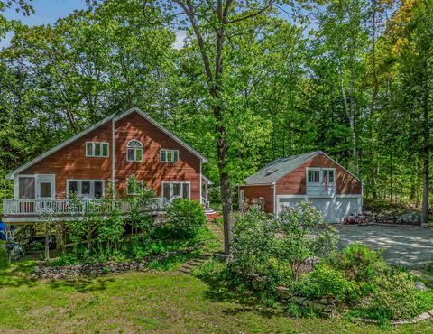 Photo of 34 Sunrise Circle, Plymouth, NH 03264 (MLS # 5091308)