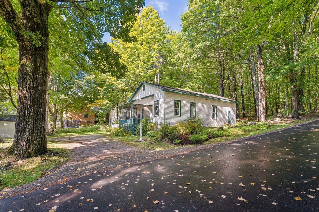 Photo of 13 Harvey Road, Sutton, NH 03260 (MLS # 5110688)