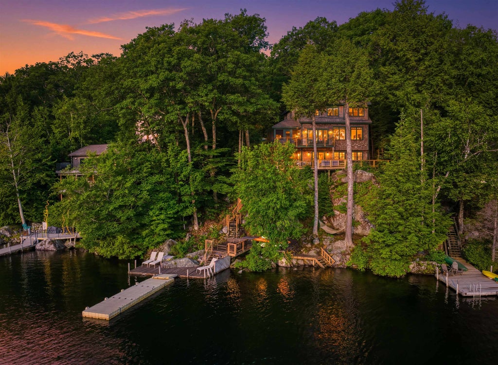 Photo of 7 Bay Point Lane, Sunapee, NH 03782 (MLS # 5101626)