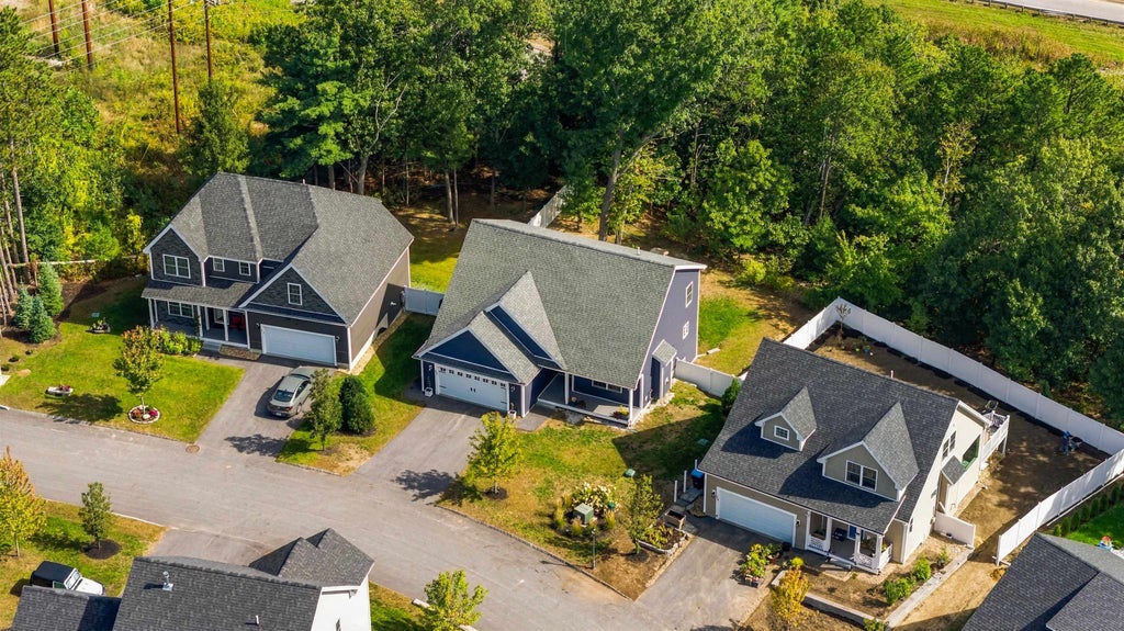 Photo of 12 Sable Way, Manchester, NH 03102 (MLS # 5111427)