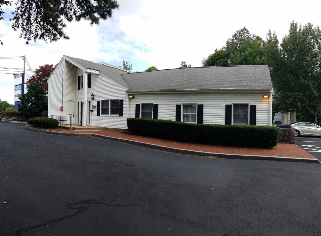 Photo of 230 Amherst Street #211, Nashua, NH 03063 (MLS # 5094909)