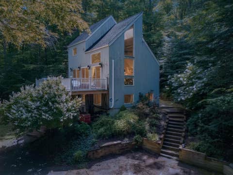 Photo of 136 Summit Drive, Campton, NH 03223 (MLS # 5105638)