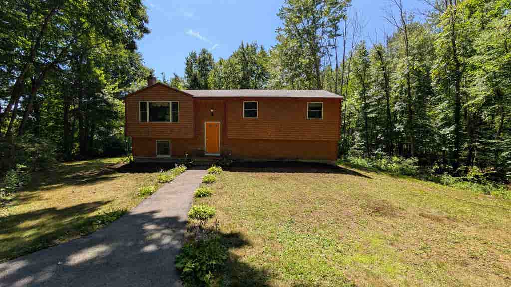 Photo of 21 Hunter Lane, Barrington, NH 03825 (MLS # 5102652)
