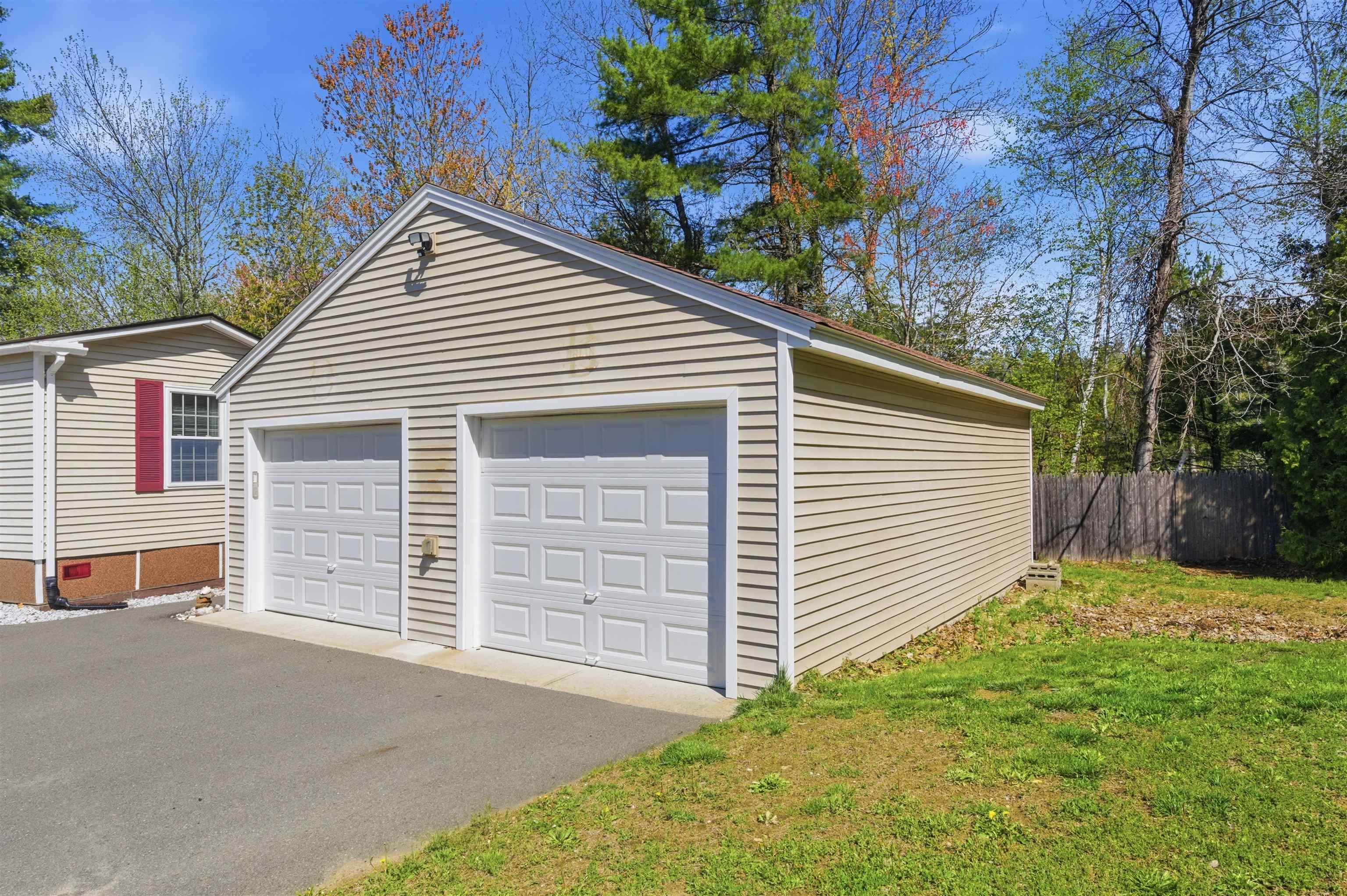 21 Lilac Court