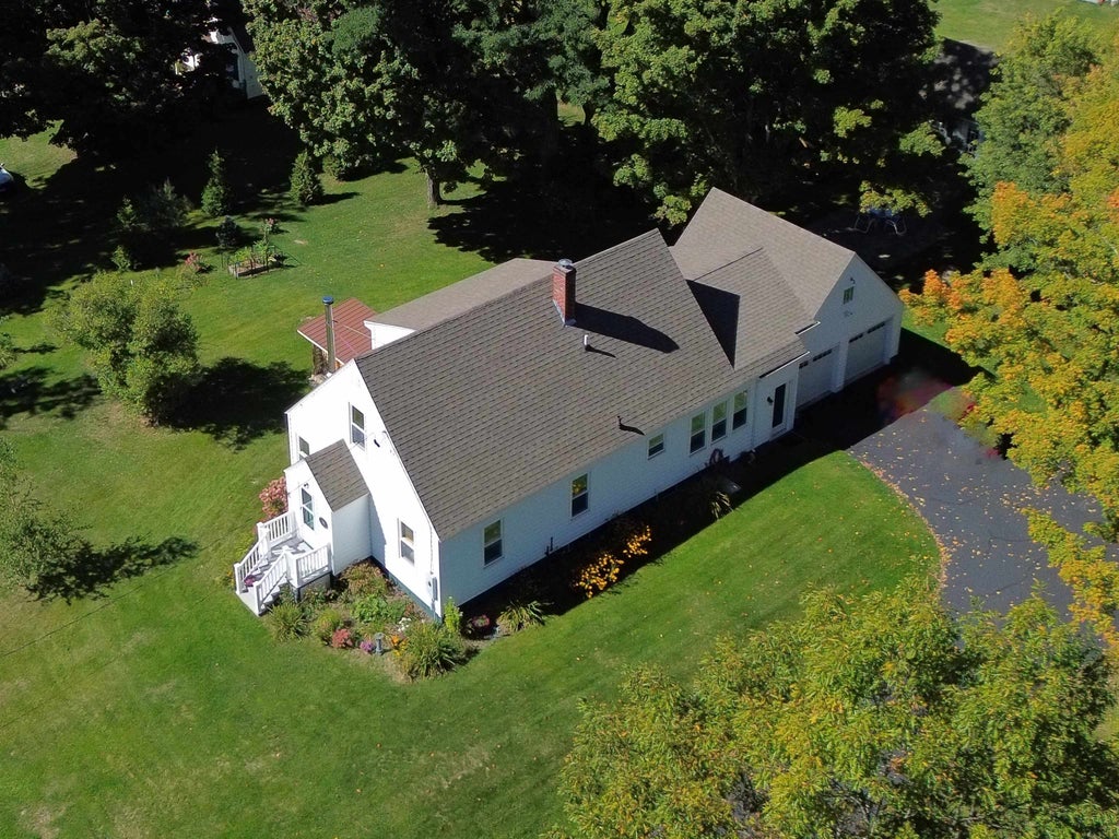 Photo of 39 Manns Hill Road, Littleton, NH 03561 (MLS # 5109309)