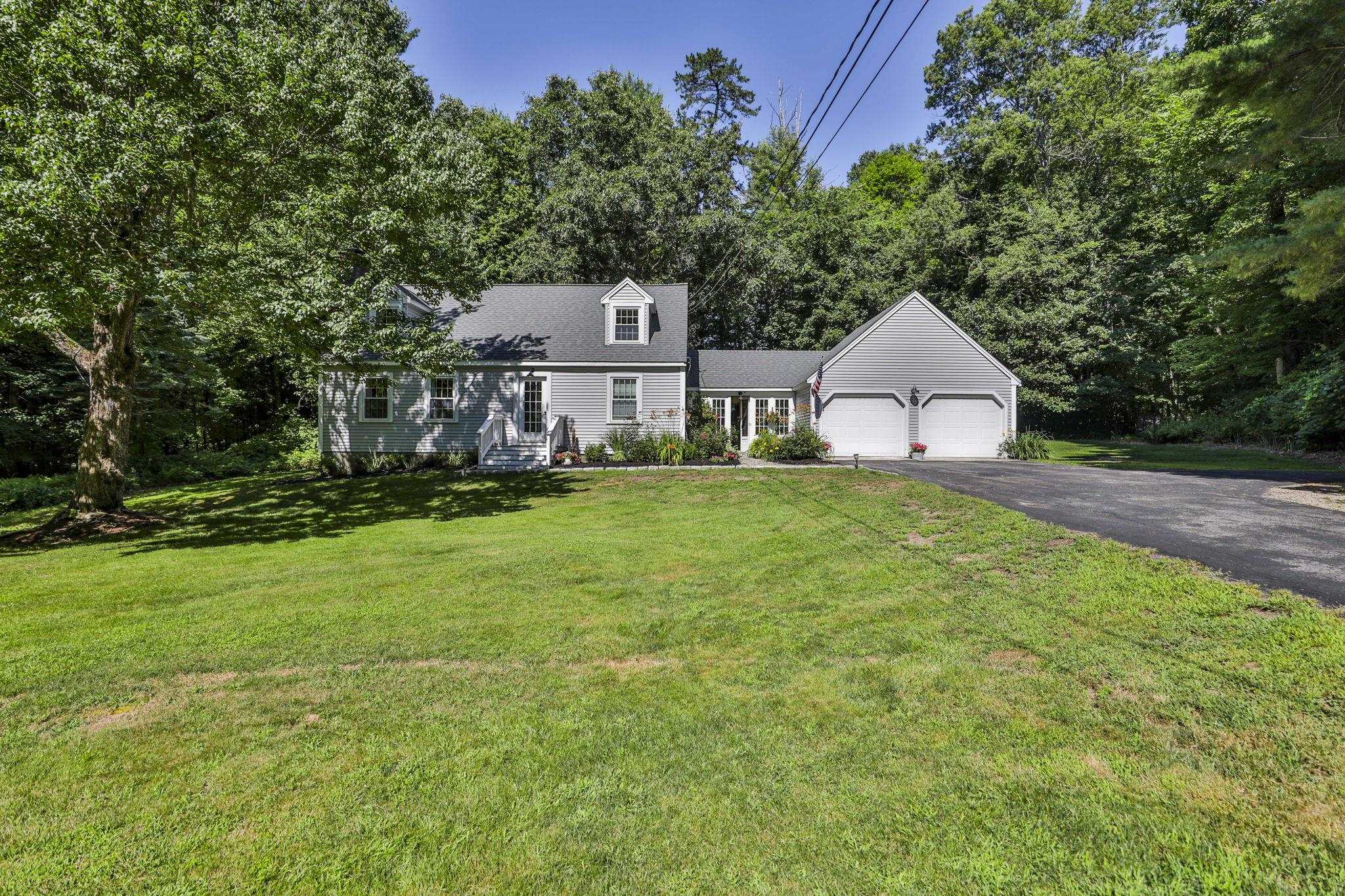 24 Beaver Brook Circle