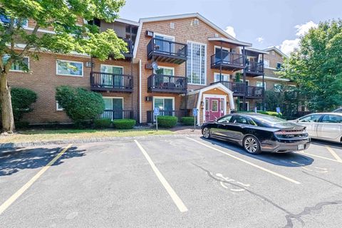 Photo of 210 Brook Village Road #7, Nashua, NH 03062 (MLS # 5099796)