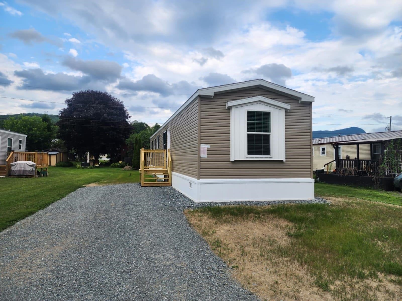 81 Cramton Road L-8