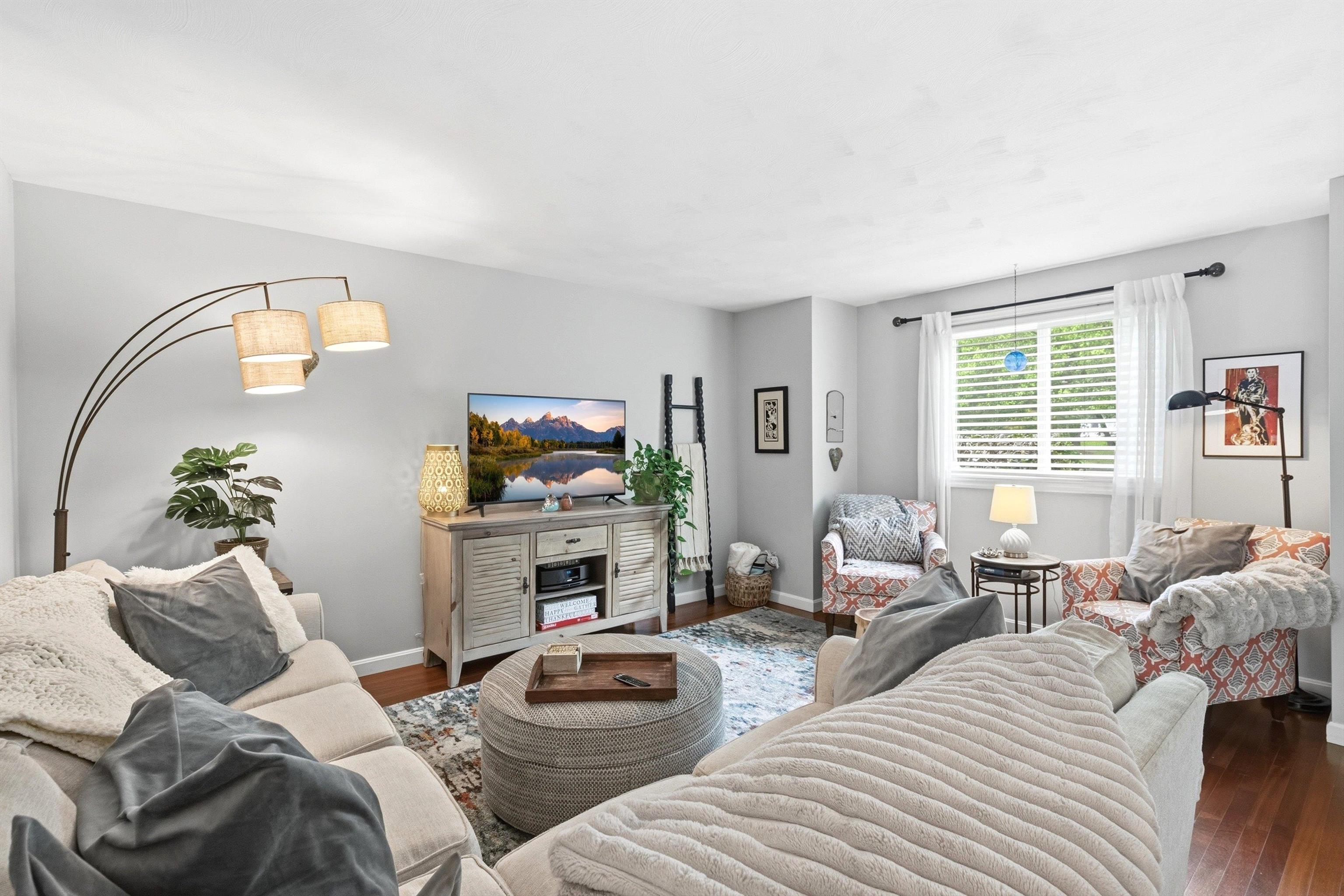 6 Standish Way 2