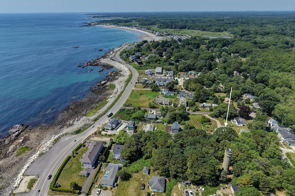 Photo of 26 Neptune Drive, Rye, NH 03870 (MLS # 5100052)