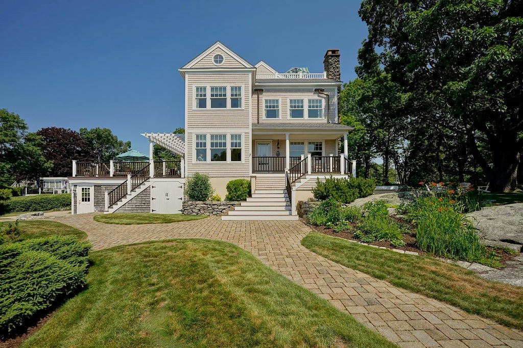 Photo of 26 Neptune Drive, Rye, NH 03870 (MLS # 5100052)