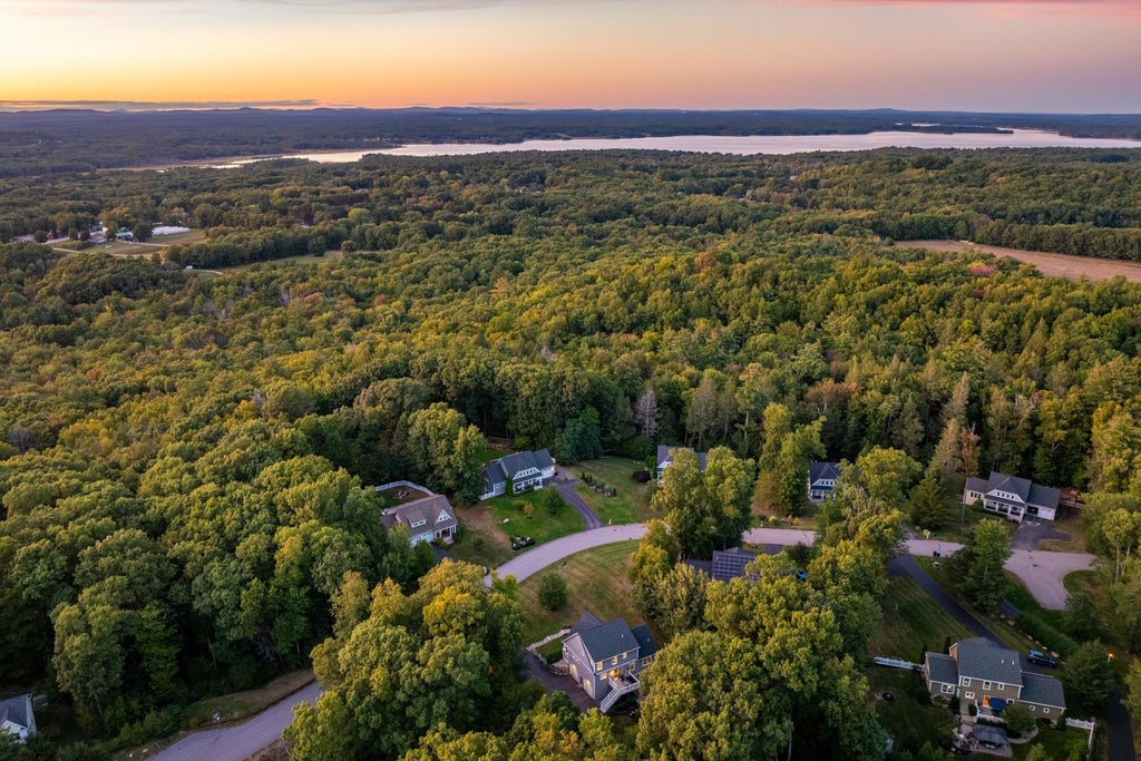 Photo of 16 Point Of Rocks Terrace, Stratham, NH 03885 (MLS # 5112159)