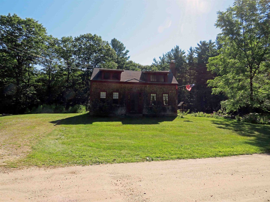 Photo of 124 Coach Road, Bridgewater, NH 03222 (MLS # 5103867)