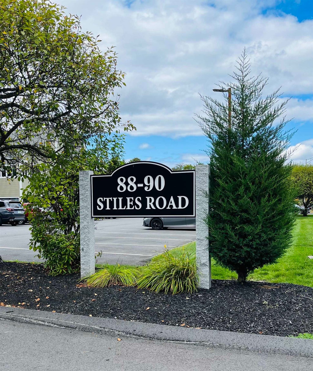Photo of 90 Stiles Road #202, Salem, NH 03079 (MLS # 5073222)