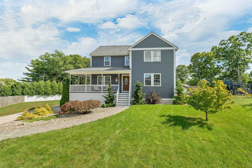 Photo of 44 Mollie Drive, Manchester, NH 03103 (MLS # 5114385)