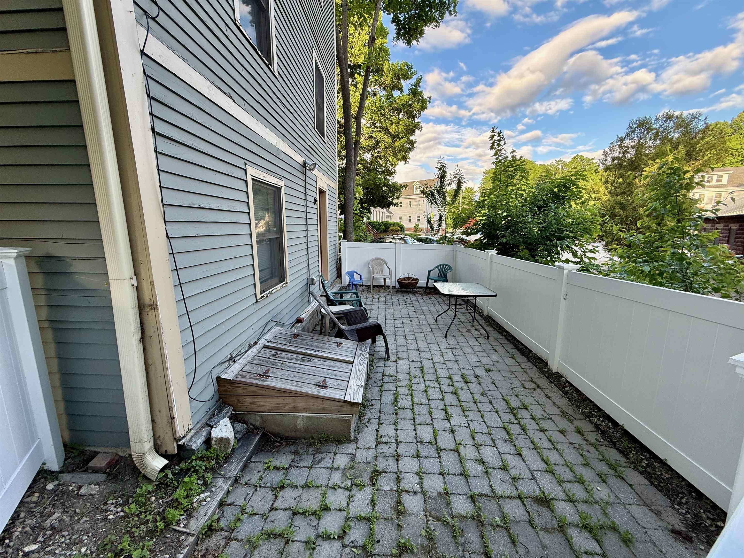 177 Main Street 2