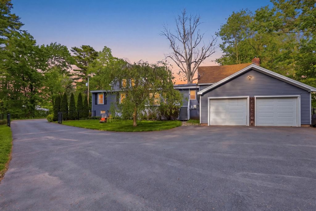 Photo of 53 Sandown Road, Fremont, NH 03044 (MLS # 5091403)