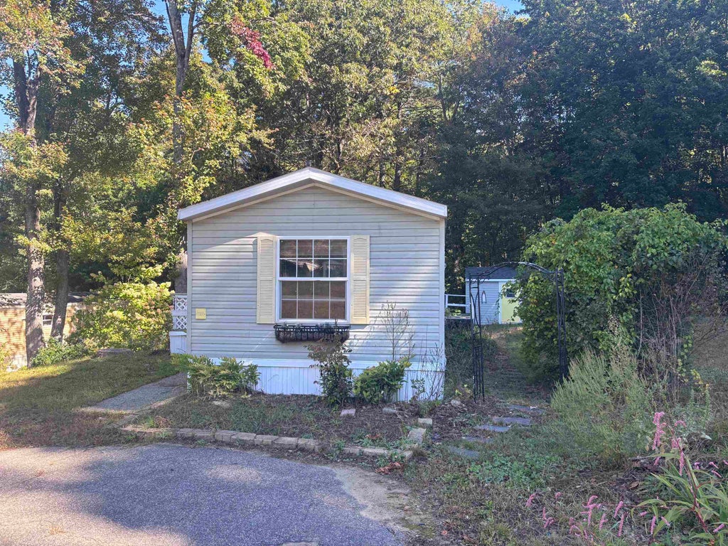 Photo of 120 Estate Drive, Barrington, NH 03825 (MLS # 5112153)