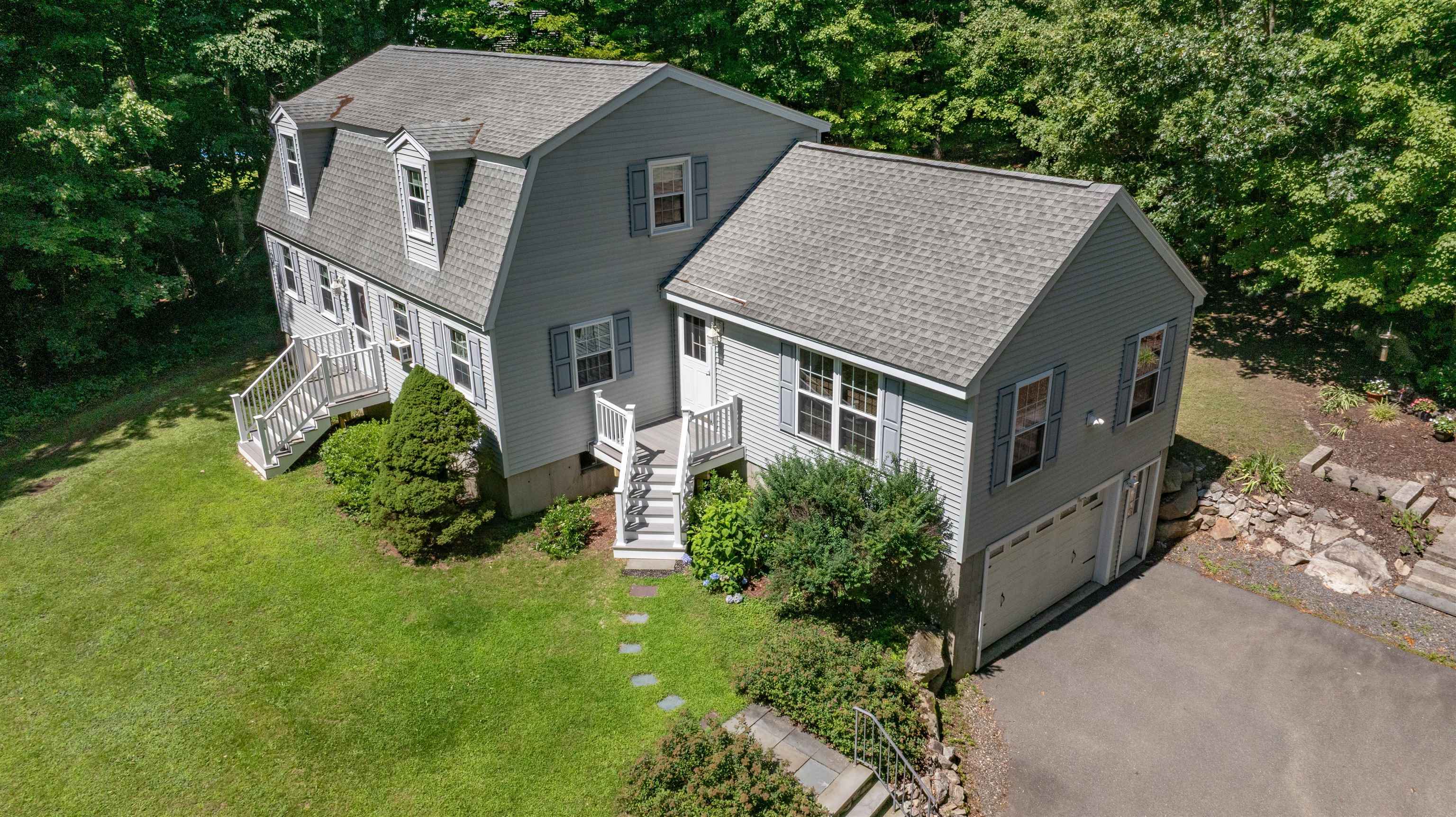 6 Merlin Place