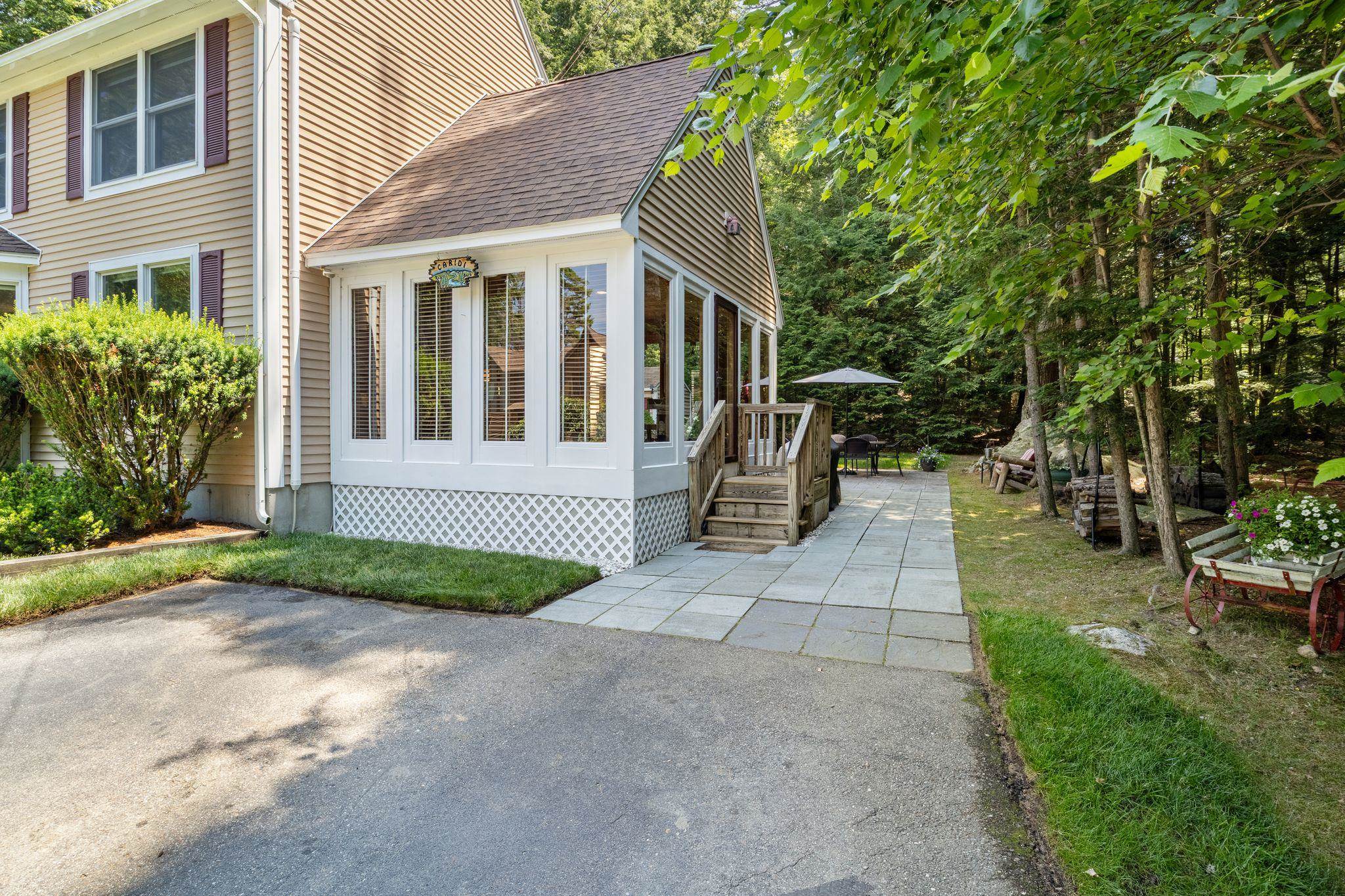 6 Sunset Lane