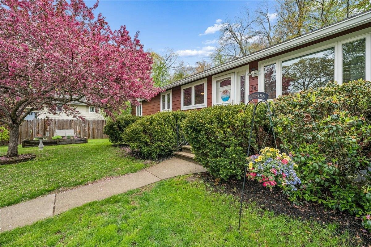 36 Oakwood Circle
