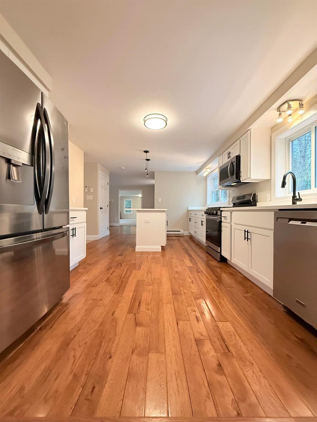 Photo of 14 Moharimet Drive, Madbury, NH 03823 (MLS # 5087513)