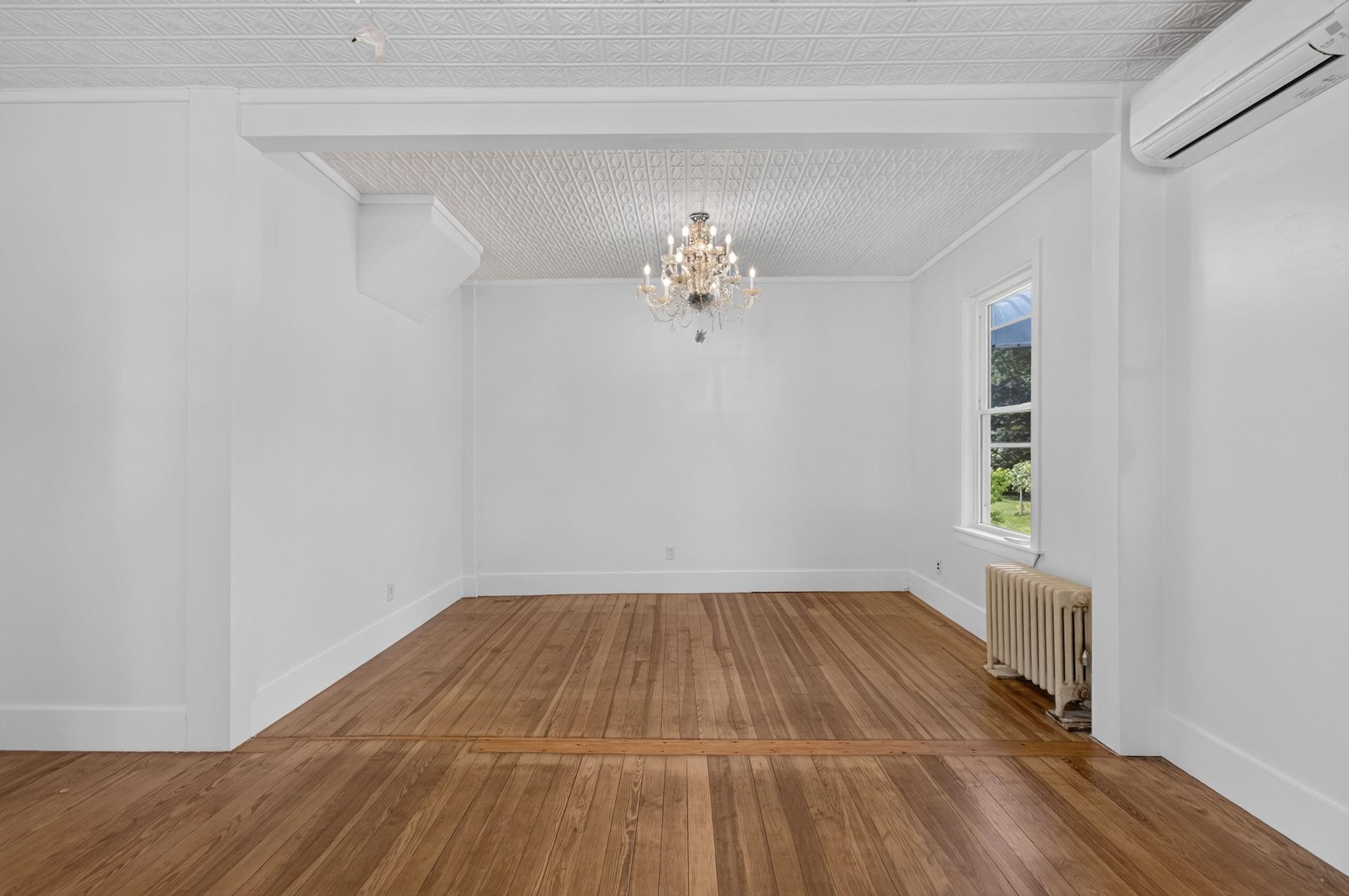 8 Newton Road