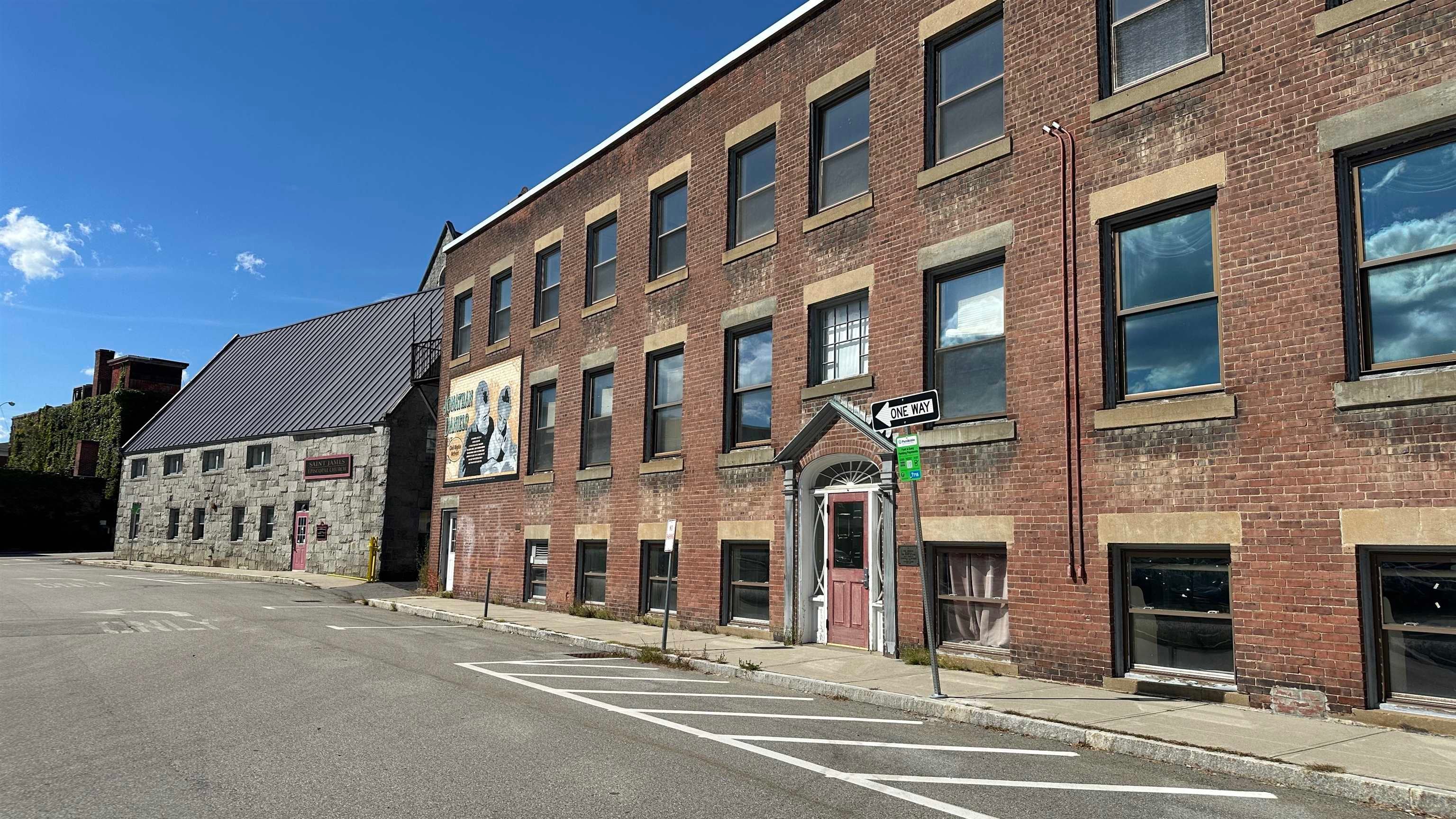 17-19 Federal Street