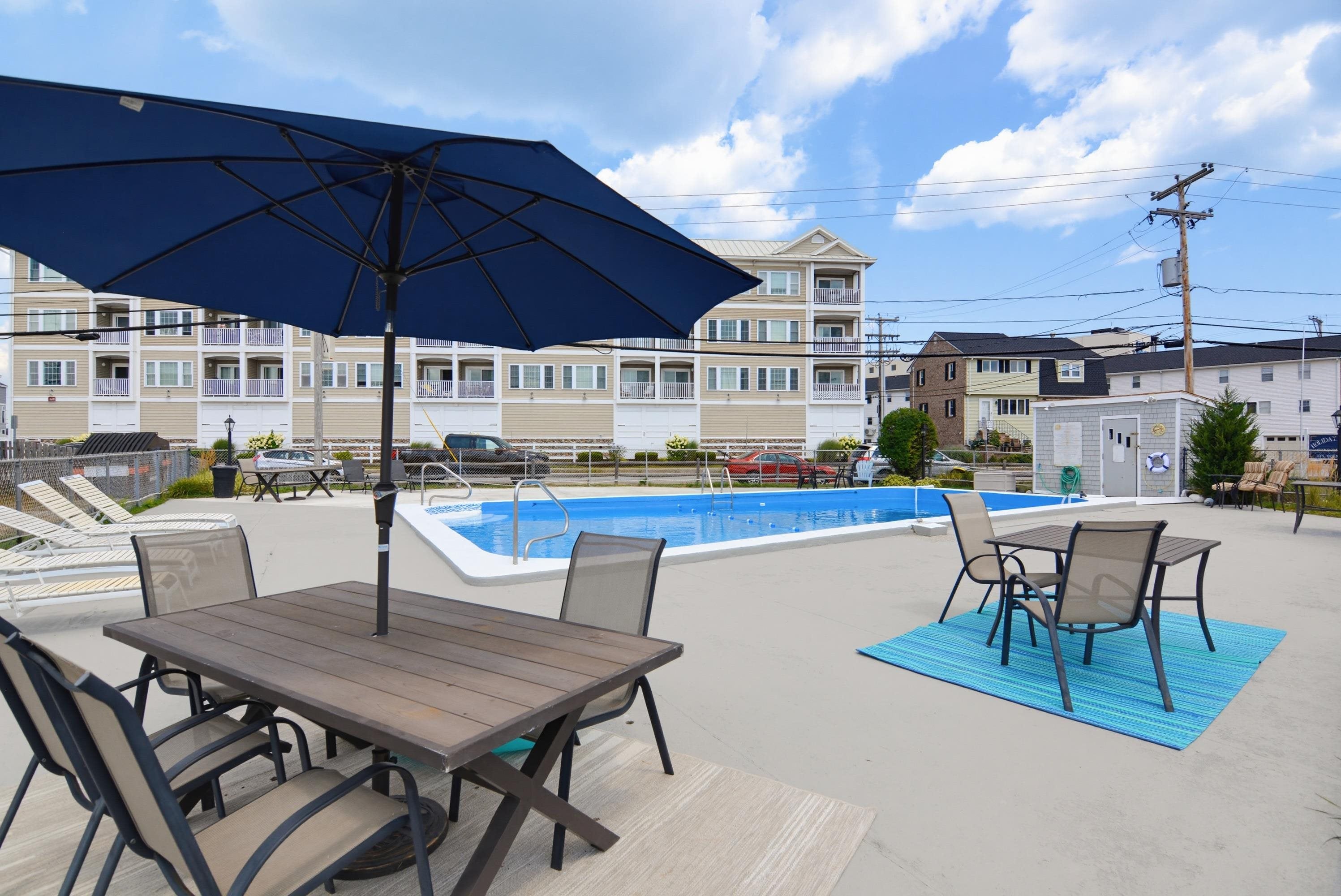 615 Ocean Boulevard 22