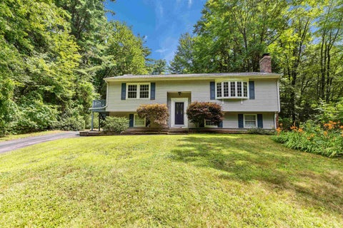 Photo of 6 Sybil Lane, Litchfield, NH 03052 (MLS # 5103753)