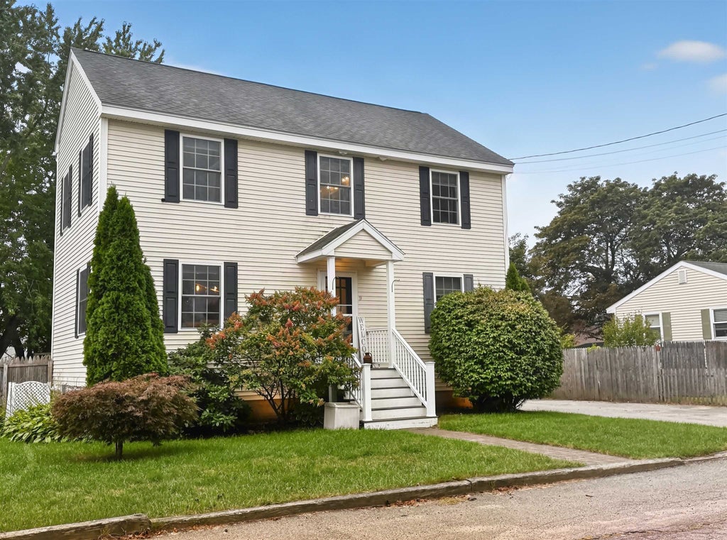 Photo of 9 Plummer Street, Goffstown, NH 03045 (MLS # 5110641)