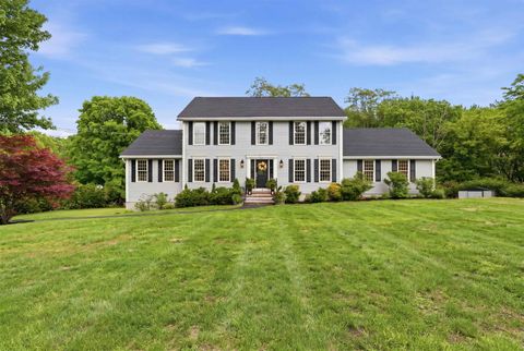 Photo of 2 Emileo Lane, Salem, NH 03079 (MLS # 5091811)