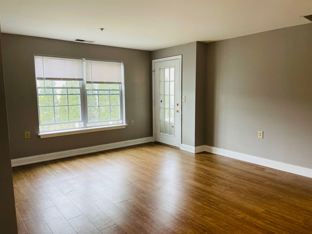 Photo of 40 Eastern Avenue #201, Manchester, NH 03104 (MLS # 5091501)