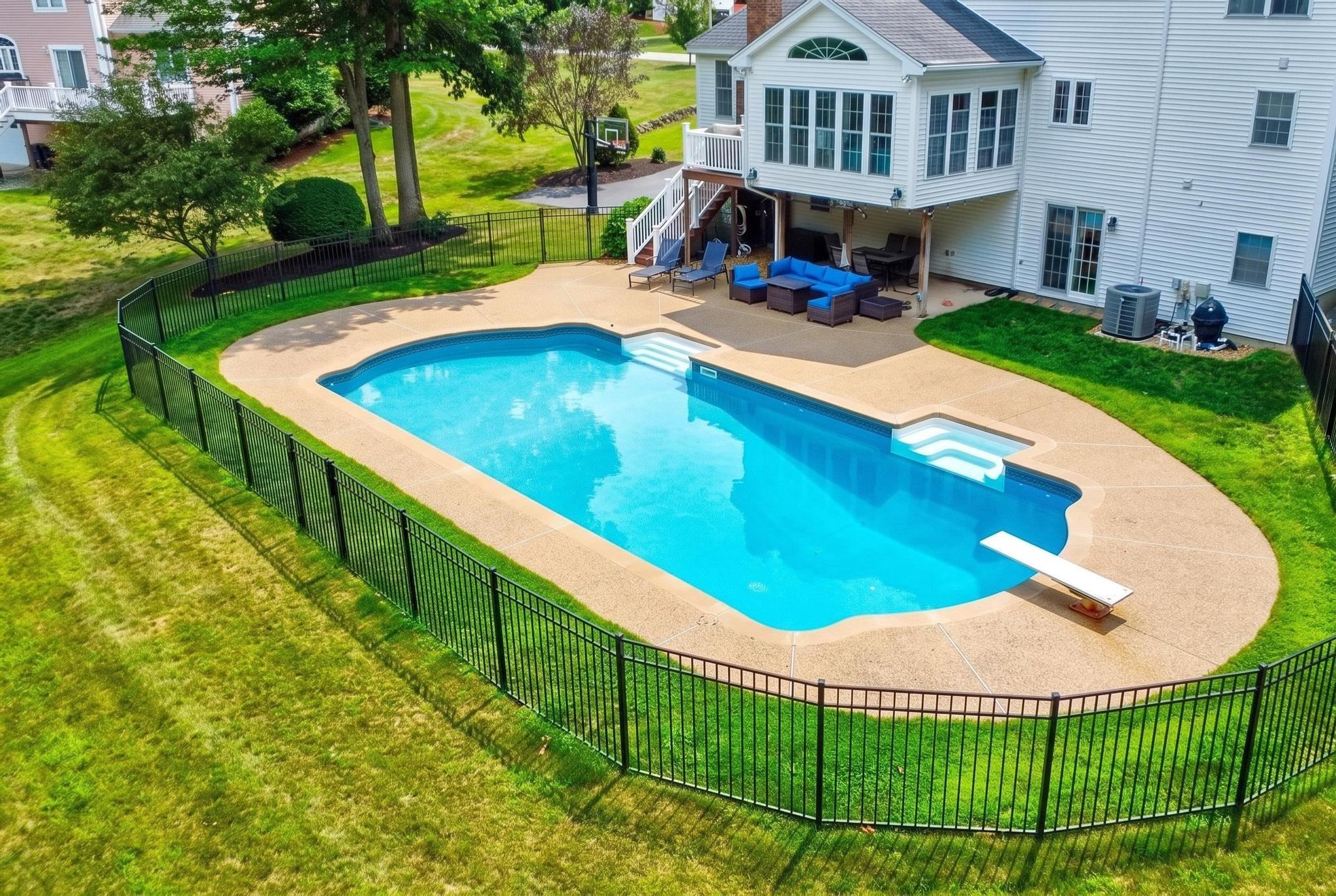 70 Ellyson Avenue
