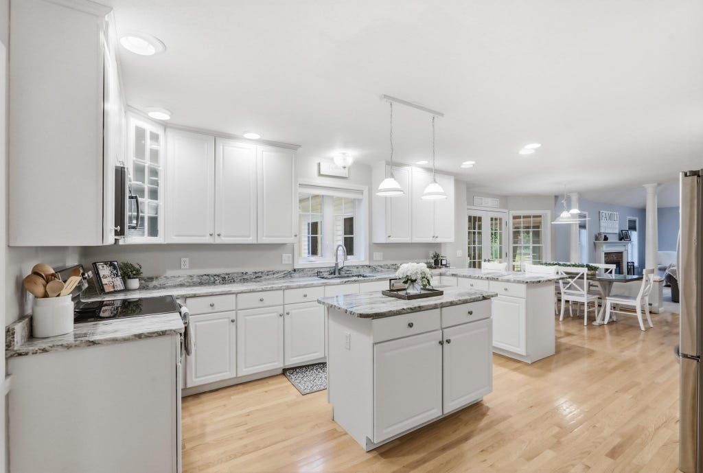 Photo of 70 Ellyson Avenue, Hampstead, NH 03826 (MLS # 5101263)