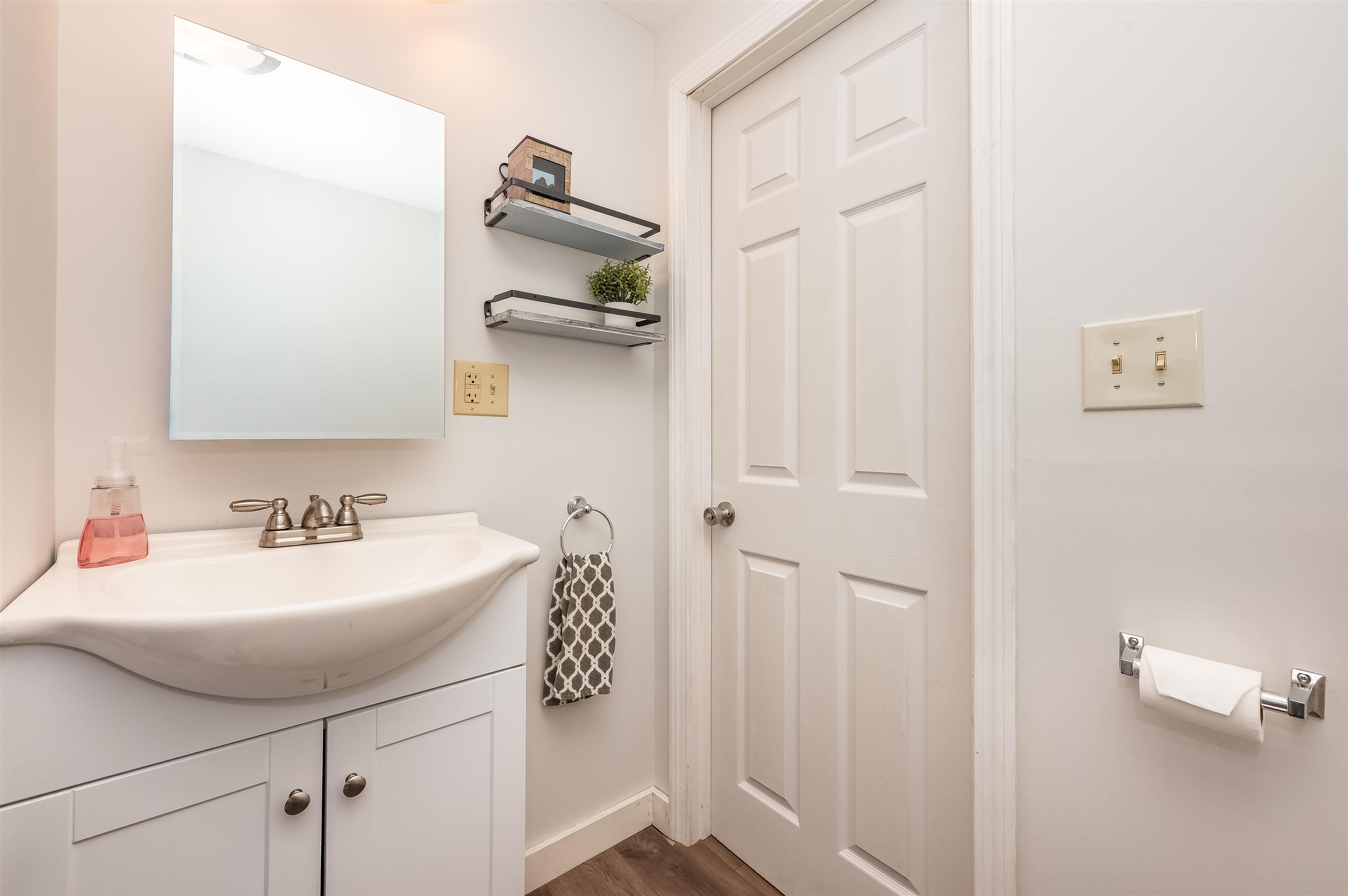 143 Town House Road