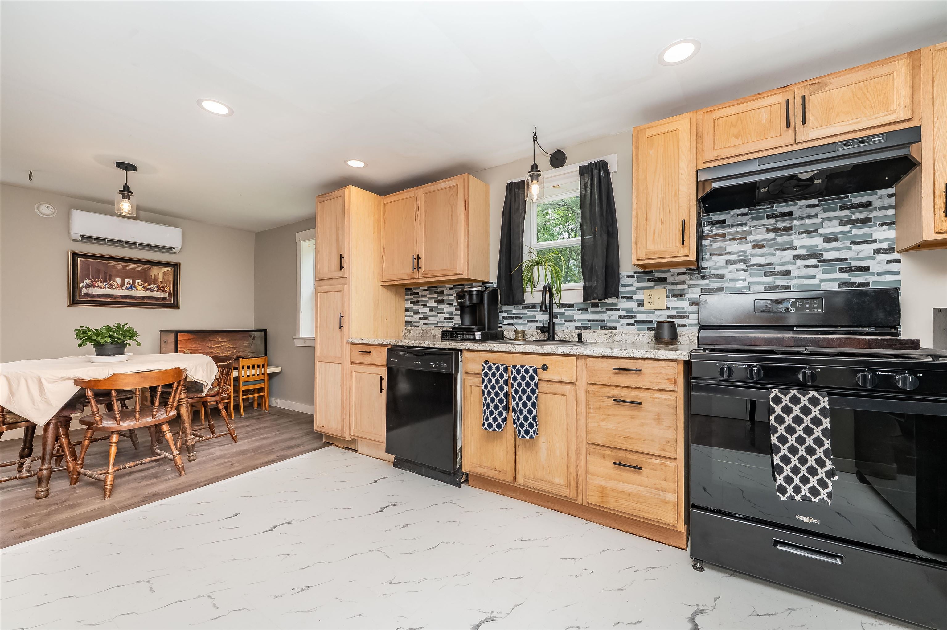 143 Town House Road