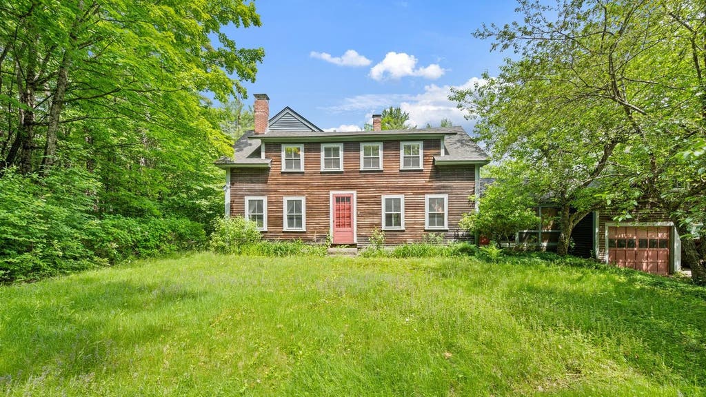 Photo of 7 Tannery Hill Road, Hancock, NH 03449 (MLS # 5096436)