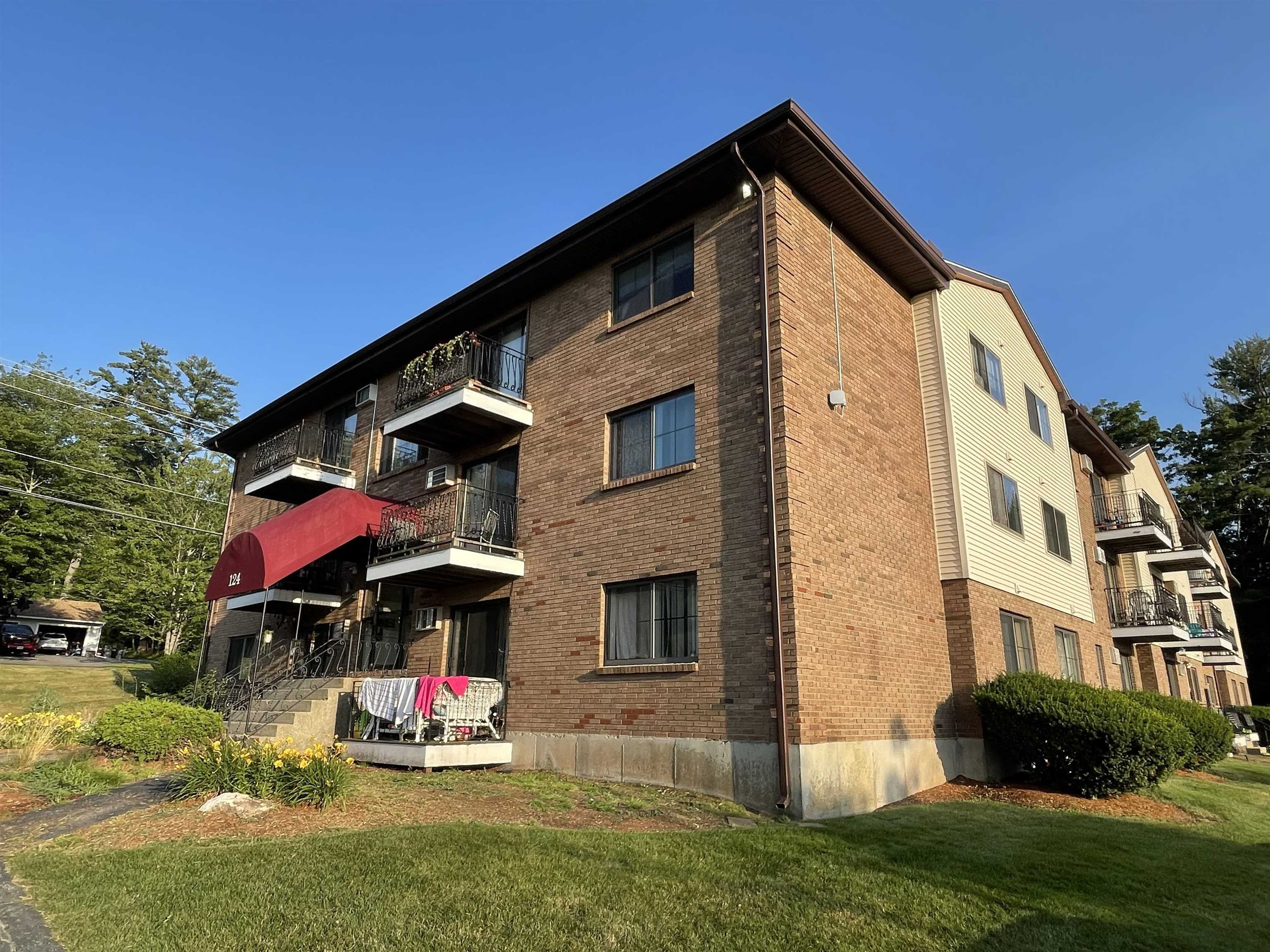 124 Mammoth Road 21