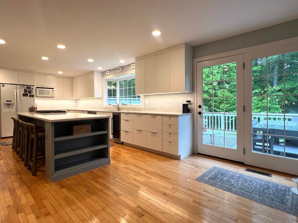 Photo of 27 Ross Road, Durham, NH 03824 (MLS # 5094066)